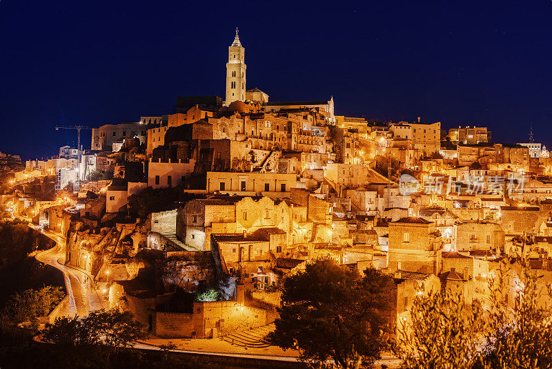 Matera / Sassi在Matera / Italy / ancient town / night